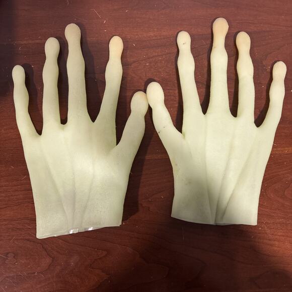 Vintage Easter Unlimited Glow in Dark Alien Monster Hands Gloves Halloween - Picture 2 of 12
